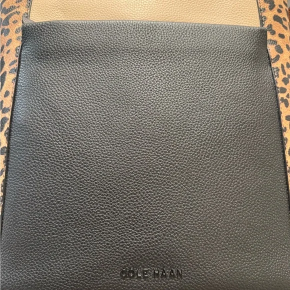 Cole Haan Stylish Leather Black and Tan Tote Bag - Picture 12 of 12